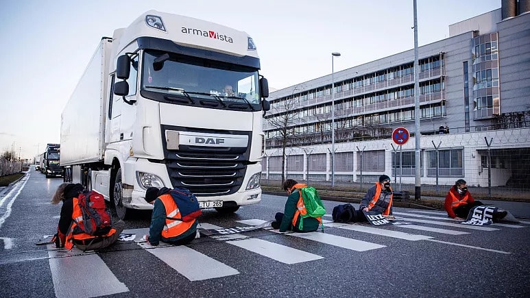 Climate Activists Try To Block Access To 3 German Airports